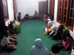 pertemuan remaja masjid Al-Ikhlas